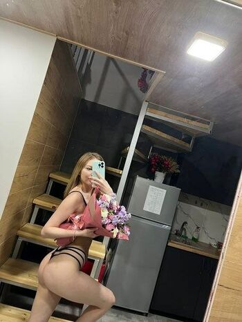 Full leaked Crystallandysh page private photo