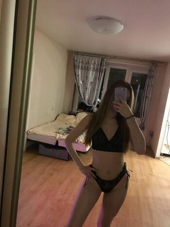 Full leaked Crystallandysh page private photo