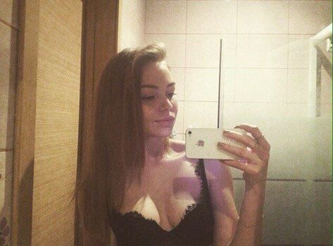 Full leaked Crystallandysh page private photo