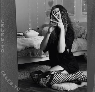 Full leaked Crystalmarykitty page private photo