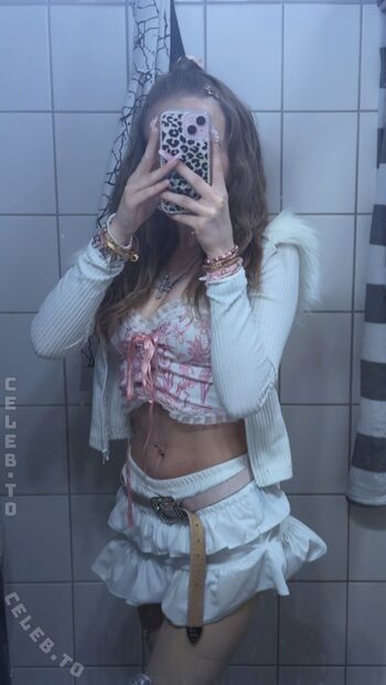 Full leaked Crystalmarykitty page private photo