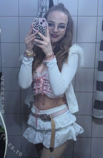 Full leaked Crystalmarykitty page private photo