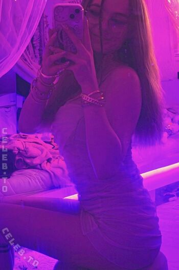 Full leaked Crystalmarykitty private photo