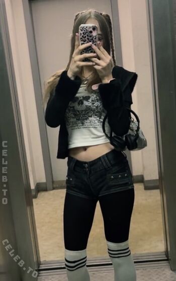 Full leaked Crystalmarykitty private photo