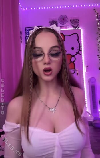 Full leaked Crystalmarykitty private photo