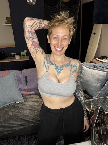 Full leaked Crystalsugre private photo