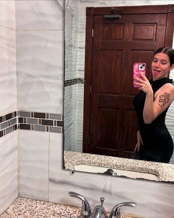 Full leaked Crystalwitthewater private onlyfans photo