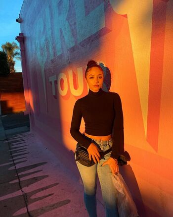 Full leaked Curliegirlie private onlyfans photo