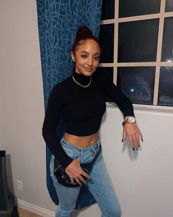 Full leaked Curliegirlie private onlyfans photo