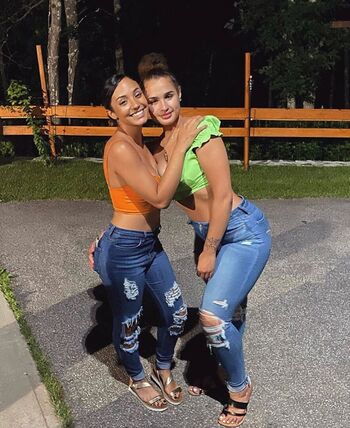 Full leaked Curliegirlie private onlyfans photo