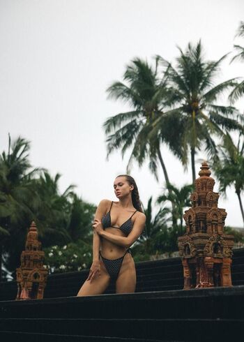 Full leaked Curly zzoe private onlyfans photo