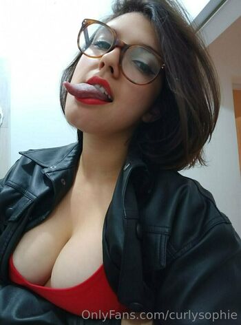 Full leaked Curlysophie private photo