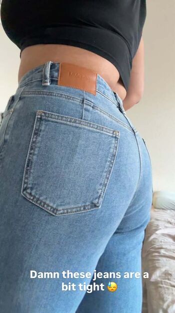 Full leaked Curlywurdy page private onlyfans photo