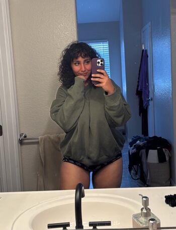 Full leaked Curlywurdy private onlyfans photo