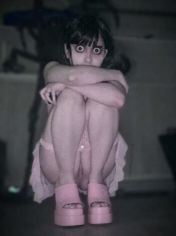 Full leaked Cursedarachnid private photo