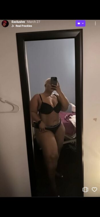 Full leaked Curveitbyellena private onlyfans photo