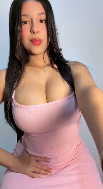 Full leaked Curvy goddesses page private onlyfans photo