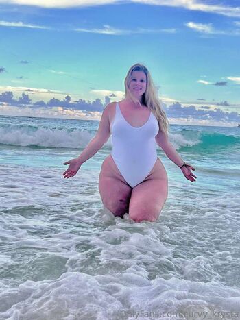Full leaked Curvy krysta private onlyfans photo