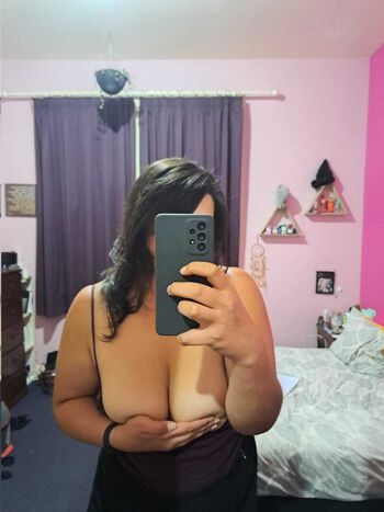 Full leaked Curvycleo private photo