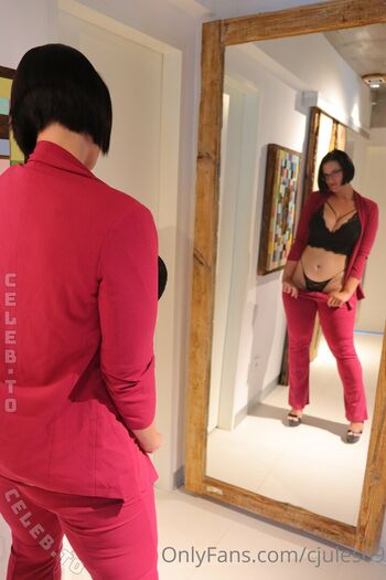 Full leaked Curvyjules private photo