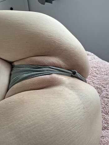 Full leaked Curvymilftwinkletoes private photo