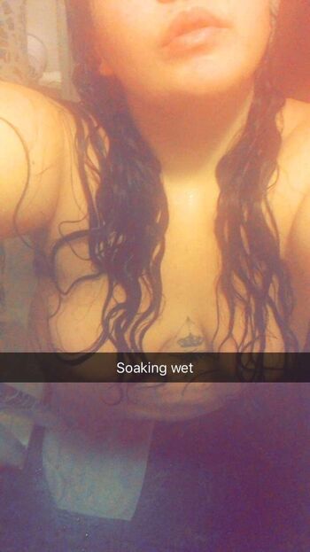 Full leaked Curvyqueen private photo
