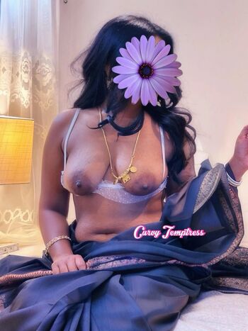 Full leaked Curvytemptress private onlyfans photo