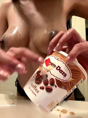 Full leaked Cute crystal private onlyfans photo