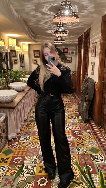 Full leaked Cute siberian girl private onlyfans photo