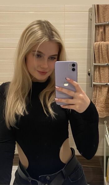 Full leaked Cute siberian girl private onlyfans photo