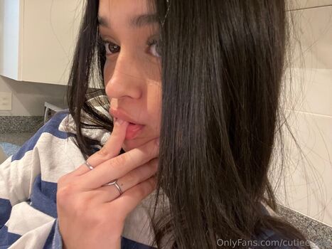 Full leaked Cutiee lola private photo