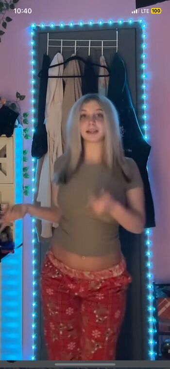 Full leaked Cutiehadly private photo