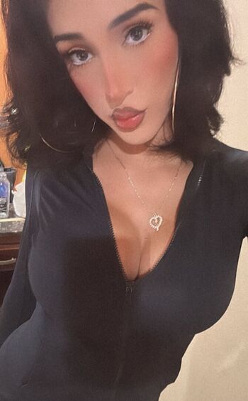 Full leaked Cynnadabrat private onlyfans photo