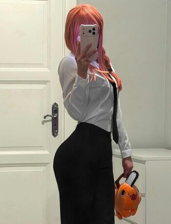 Full leaked Dllshaped private photo