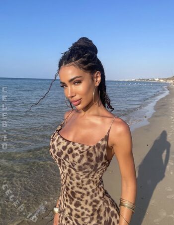 Full leaked Dadouofficial page private onlyfans photo