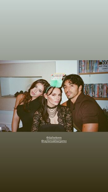 Full leaked Dafne keen  page private onlyfans photo