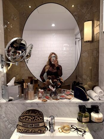 Full leaked Dagi bee private onlyfans photo