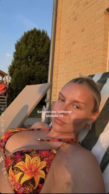 Full leaked Dagi bee page private photo