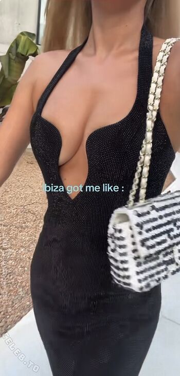 Full leaked Dagi bee private photo