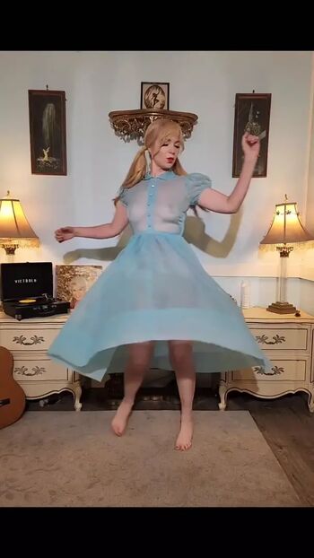 Full leaked Dainty rascal dancing private photo