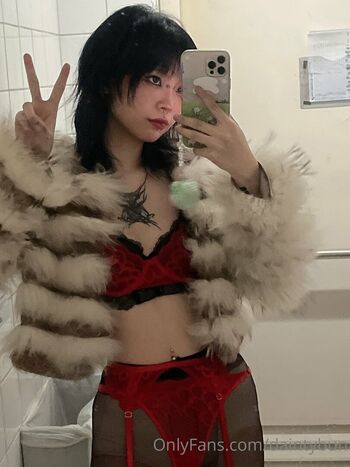 Full leaked Daintybun private photo