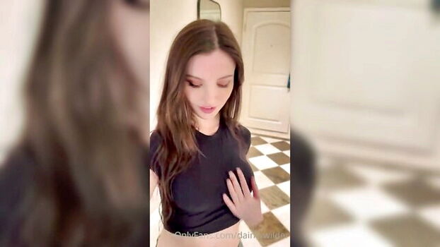 Full leaked Daintywild private photo