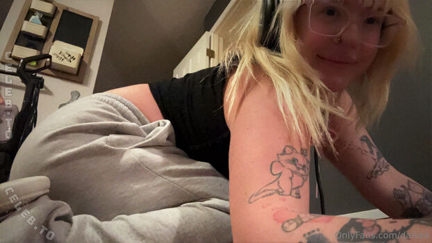Full leaked Daisea page private photo
