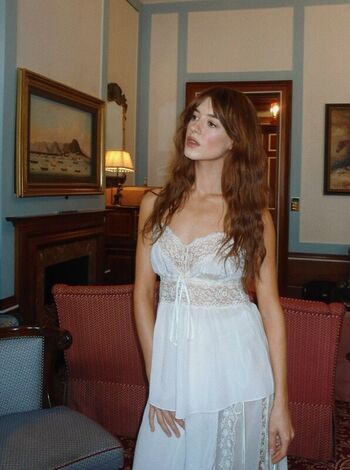 Full leaked Daisy edgar jones page private photo