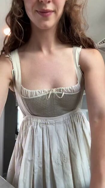 Full leaked Daisy edgar jones private photo
