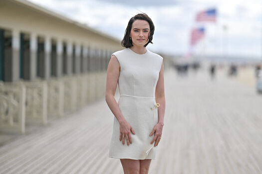 Full leaked Daisy ridley private photo