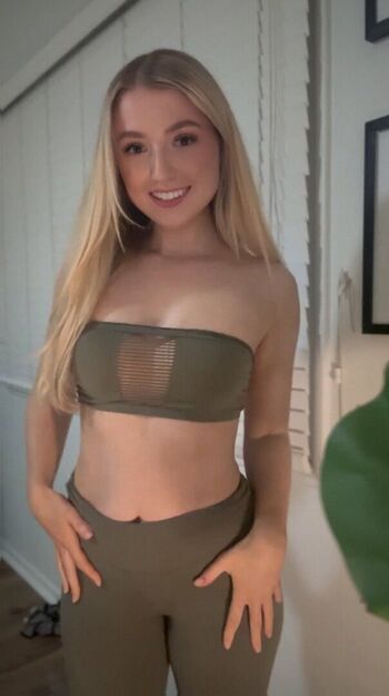 Full leaked Daisybaby private photo