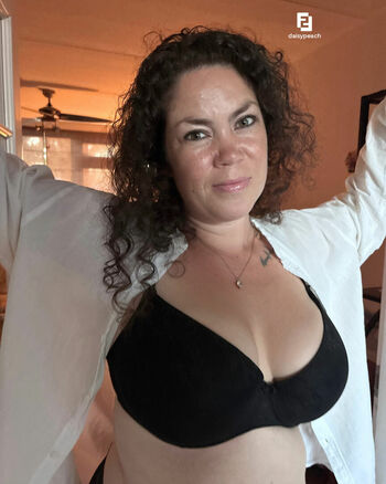 Full leaked Daisypeach private photo