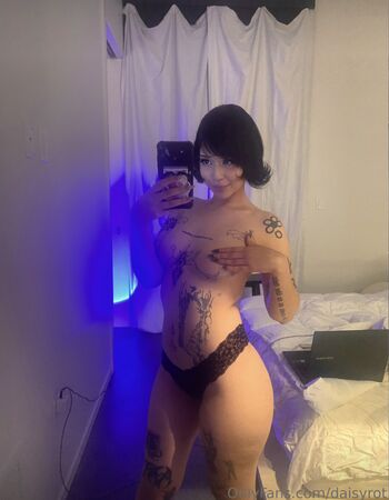 Full leaked Daisyrot private photo