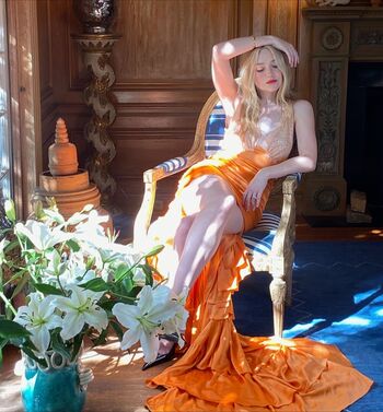 Full leaked Dakota fanning private photo